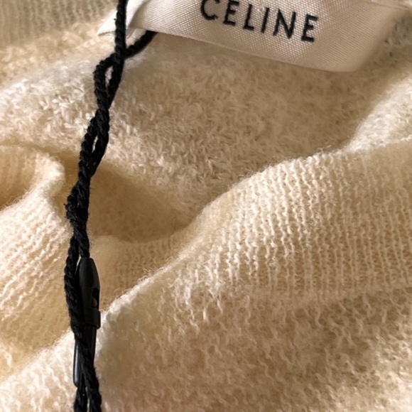 CELINE SWEATER IN PRISTINE LIKE NEW CONDITION
$379 $579 Size: M
Celine - Picture 2 of 7